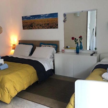 Monolocale Liola Apartment เมสเตร ภายนอก รูปภาพ